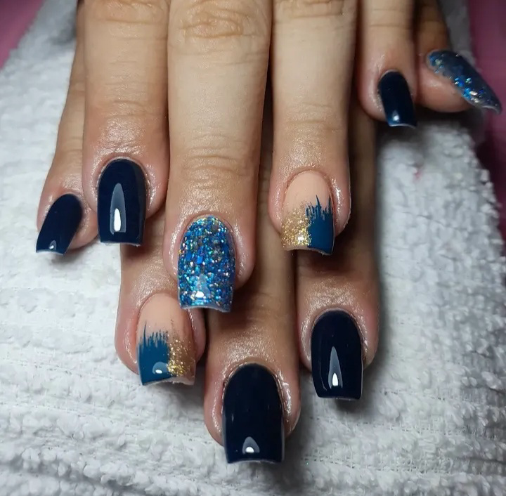 Azul navy con glitter dorado