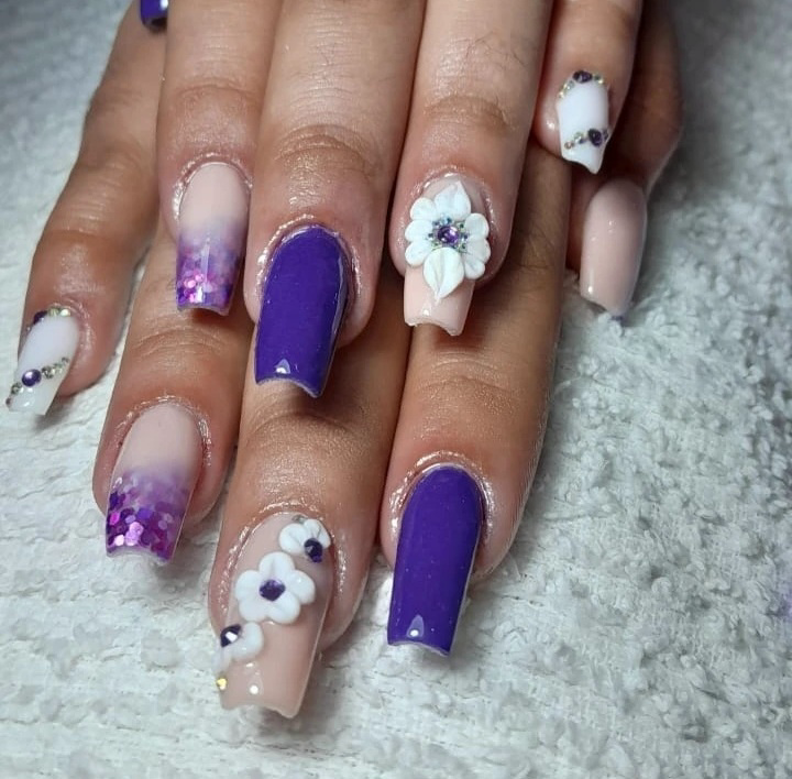 Manicura y pedicura SPA + masaje semipermanente